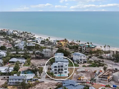 597 Buttonwood Drive Longboat Key FL 34228