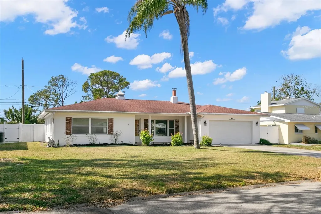 1974 Valencia Way Clearwater FL 33764