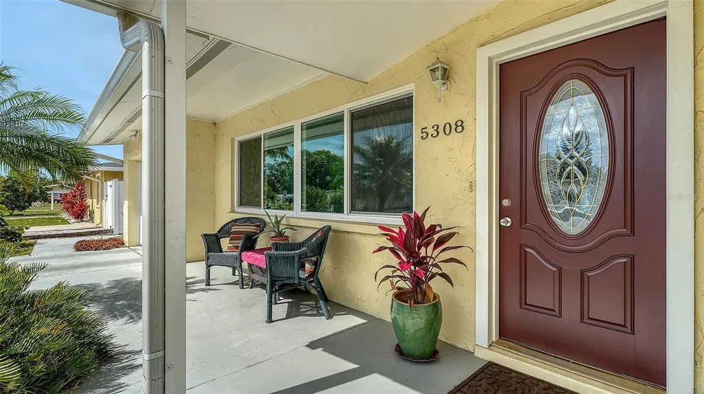5308 39th Avenue W Bradenton FL 34209