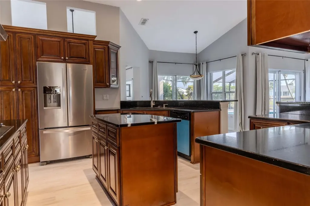 1211 Peridot Lane Sun City Center FL 33573