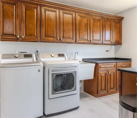 1211 Peridot Lane Sun City Center FL 33573