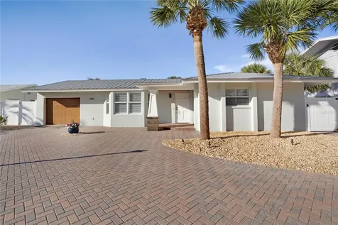 329 Avenida Leona Sarasota FL 34242