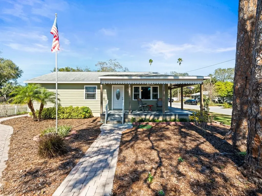 470 Hibiscus Lane N Dunedin FL 34698