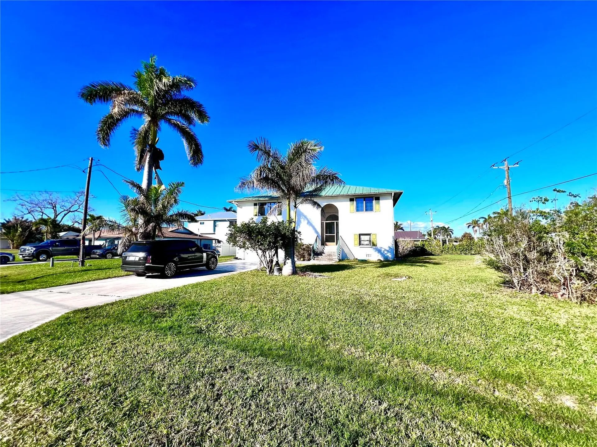 103 Tahiti Circle Naples FL 34113