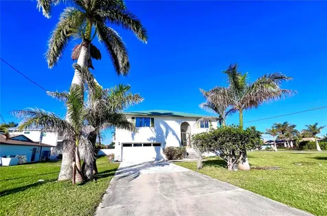 103 Tahiti Circle Naples FL 34113