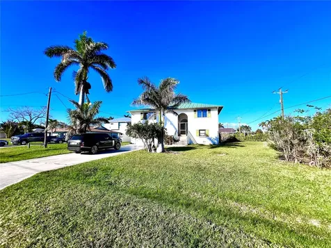 103 Tahiti Circle Naples FL 34113