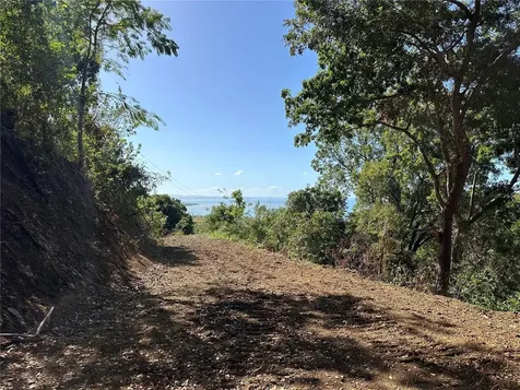 Ent La Ferrar Anasco PR 00610