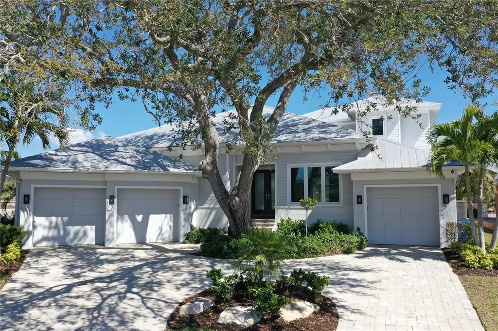 5169 Sandy Shore Avenue Sarasota FL 34242