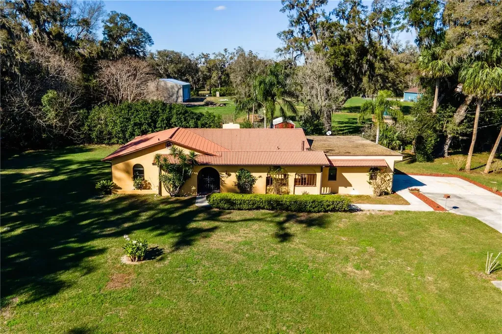 1255 NE 70th Street Ocala FL 34479