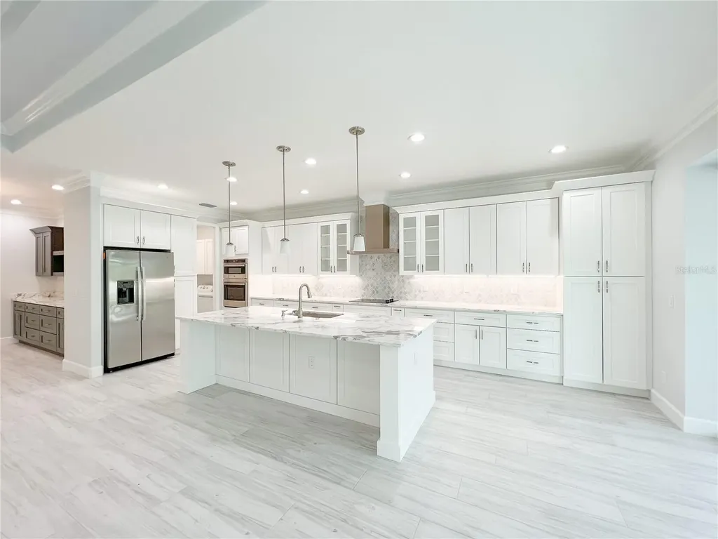 5213 Willow Lake Court Sarasota FL 34233