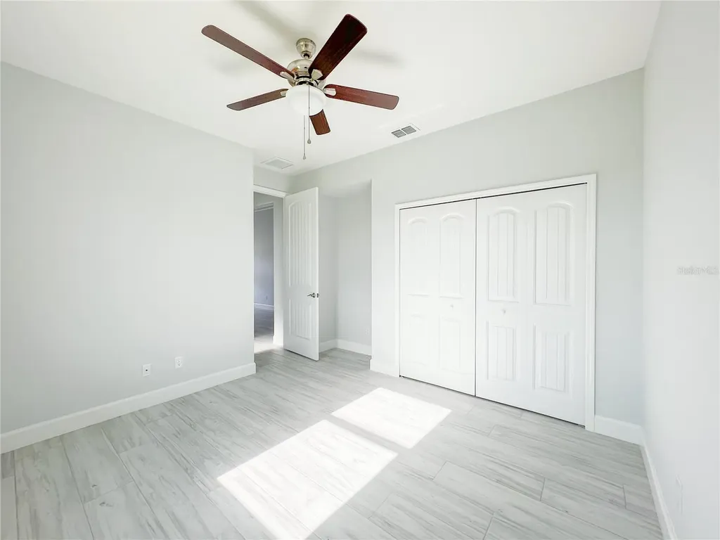 5213 Willow Lake Court Sarasota FL 34233