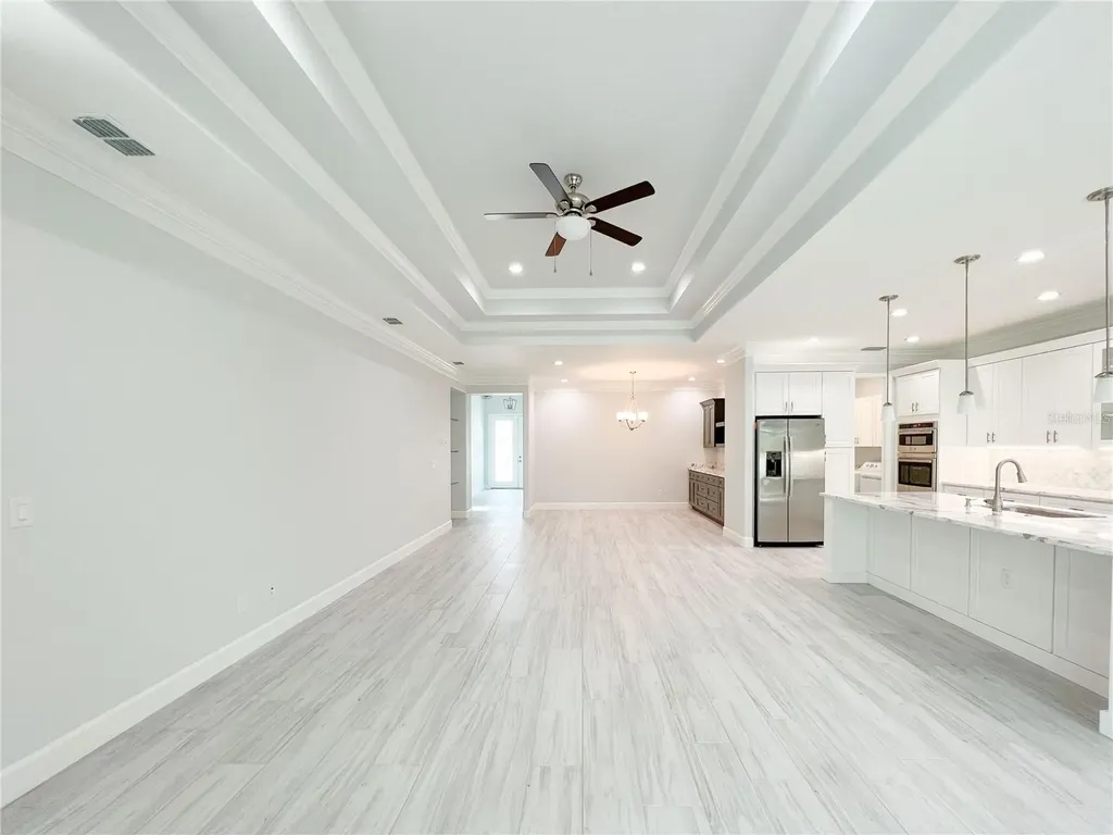 5213 Willow Lake Court Sarasota FL 34233