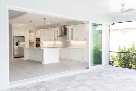 5213 Willow Lake Court Sarasota FL 34233