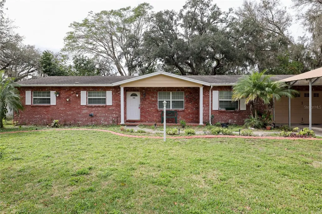 204 Amana Avenue Brandon FL 33510