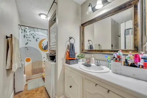 506 Orange Drive Altamonte Springs FL 32701