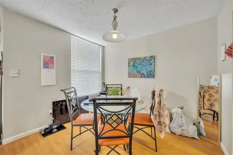 506 Orange Drive Altamonte Springs FL 32701