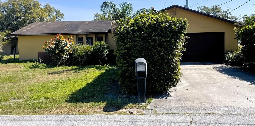 2055 Avenue C Mulberry FL 33860