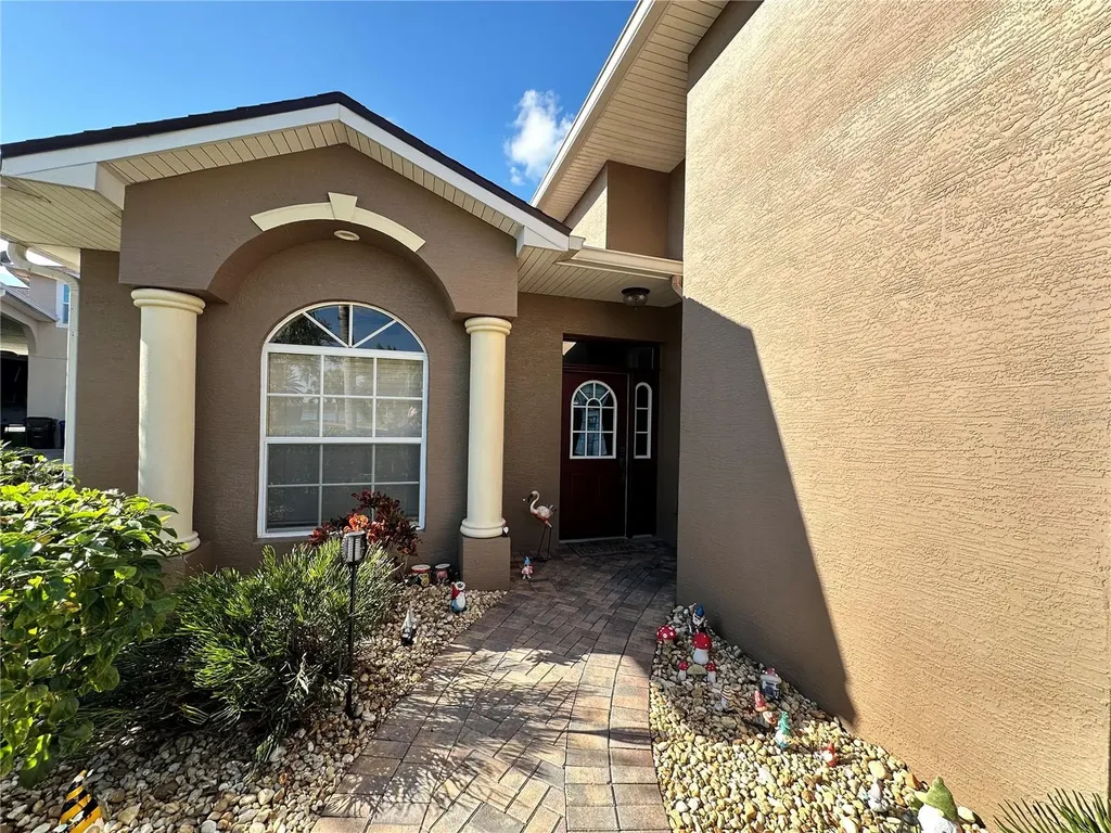 394 Nolane Lane Polk City FL 33868