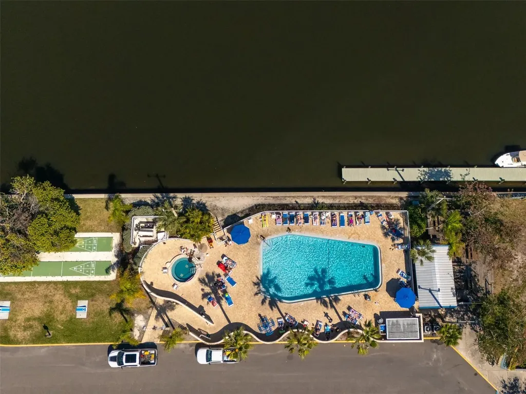 3230 Mangrove Point Drive Ruskin FL 33570