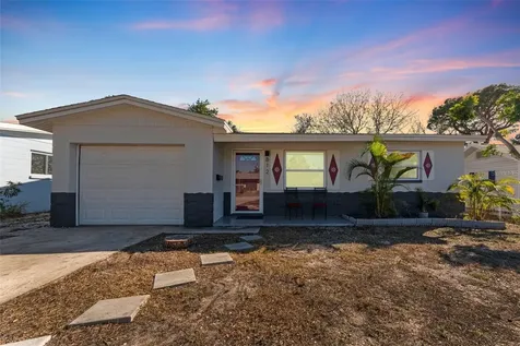 812 52nd Avenue S St Petersburg FL 33705