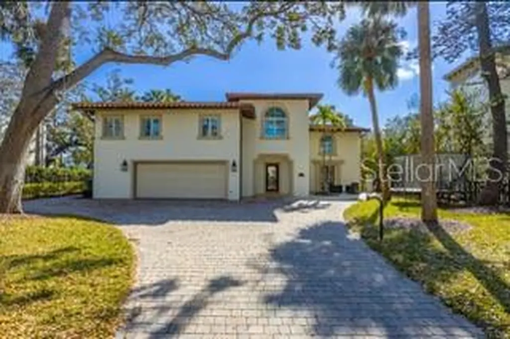 5010 S The Riviera Street Tampa FL 33609