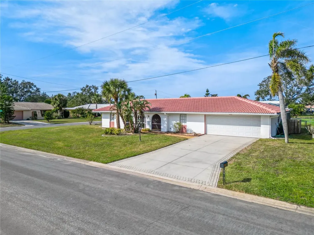 441 Rubens Drive E Nokomis FL 34275