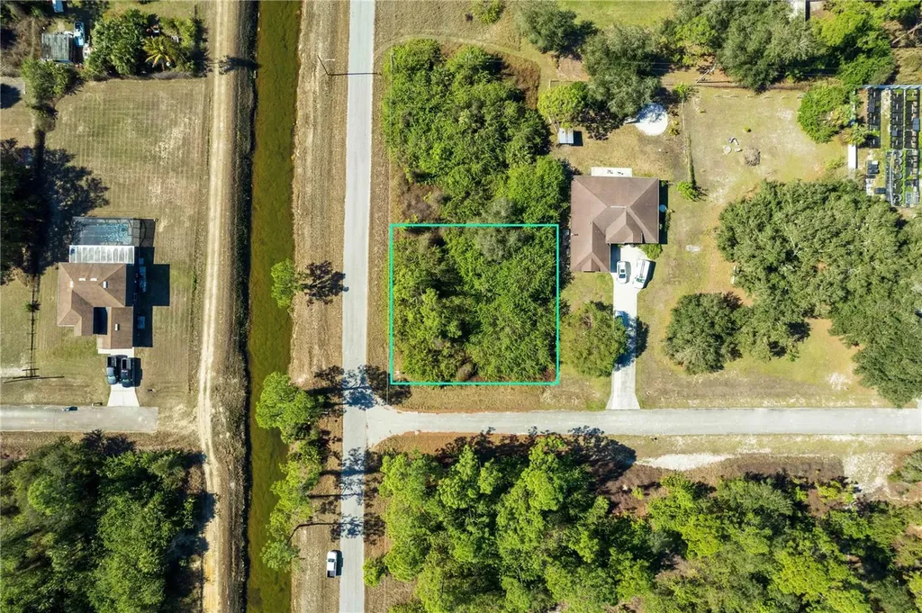 4407 E 20th Street Alva FL 33920