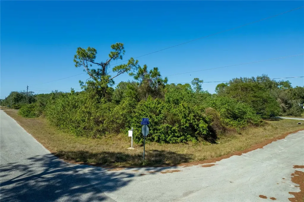 4407 E 20th Street Alva FL 33920