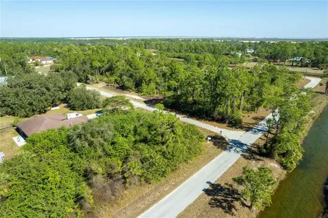 4407 E 20th Street Alva FL 33920