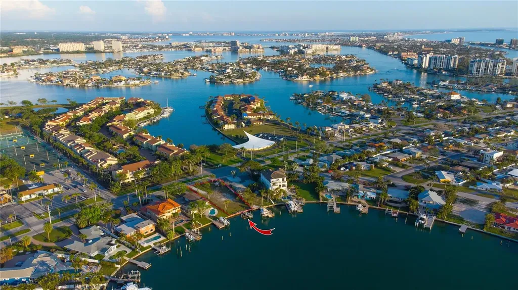 10304 Paradise Boulevard Treasure Island FL 33706