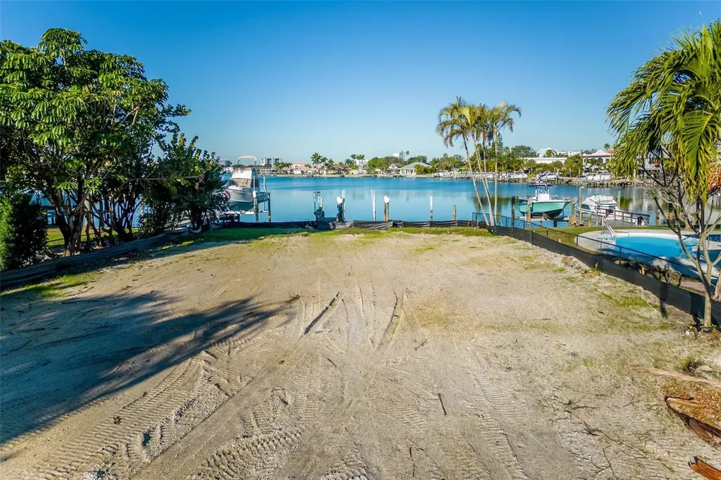 10304 Paradise Boulevard Treasure Island FL 33706