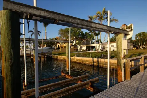 10304 Paradise Boulevard Treasure Island FL 33706