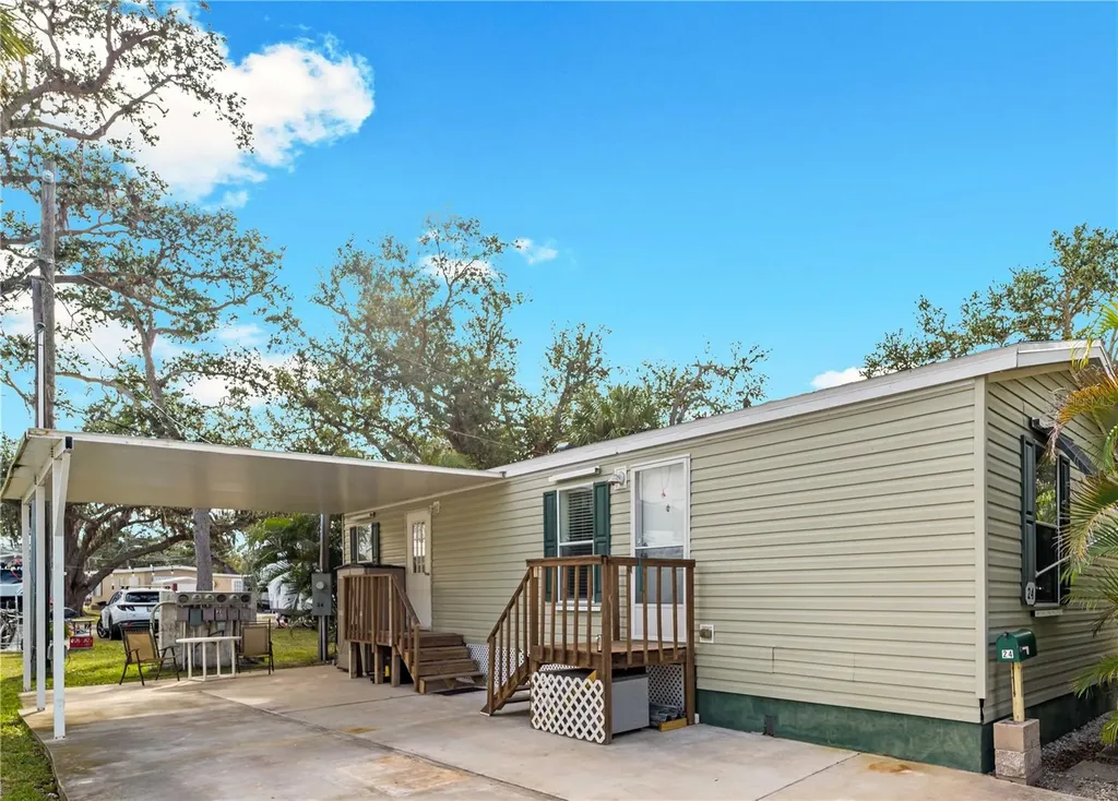 1800 Englewood Road Englewood FL 34223