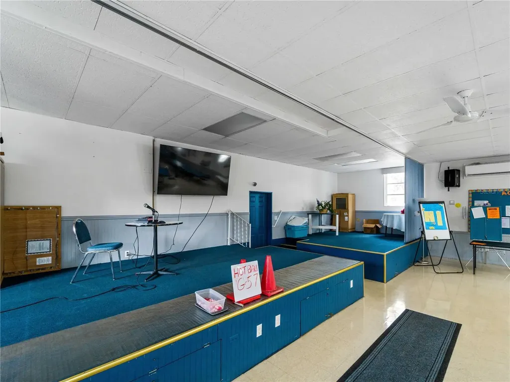 1800 Englewood Road Englewood FL 34223