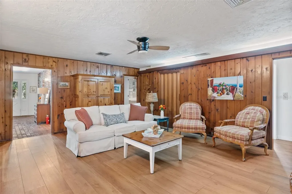 1510 Lena Lane Sarasota FL 34240