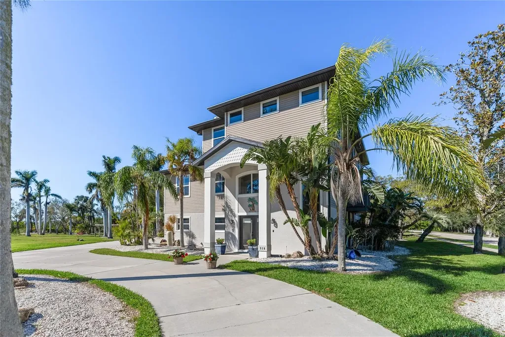 310 79th Street NW Bradenton FL 34209