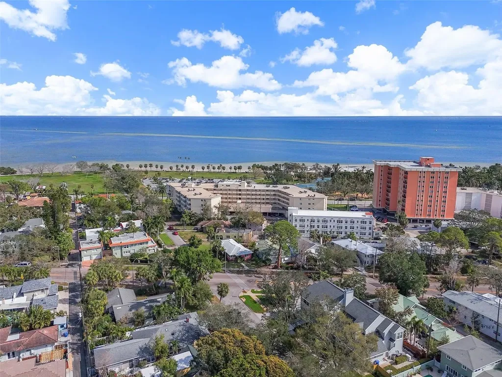 1200 N Shore Drive NE St Petersburg FL 33701