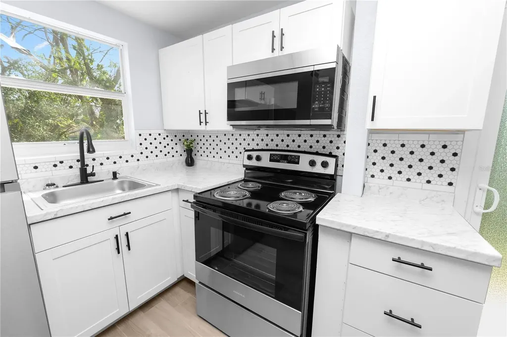 118 W Northside Drive Lake Wales FL 33853