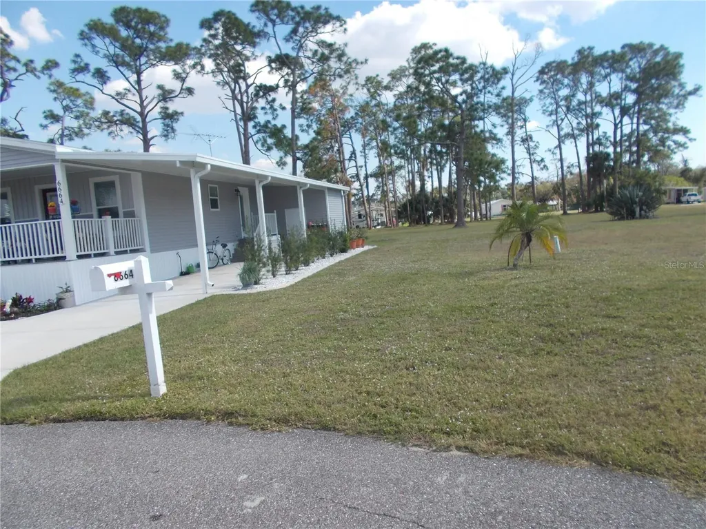 6676 Hauli Court North Port FL 34287