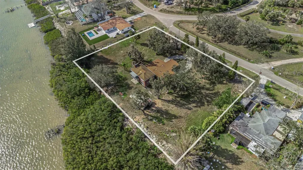 3825 Shore Boulevard Oldsmar FL 34677