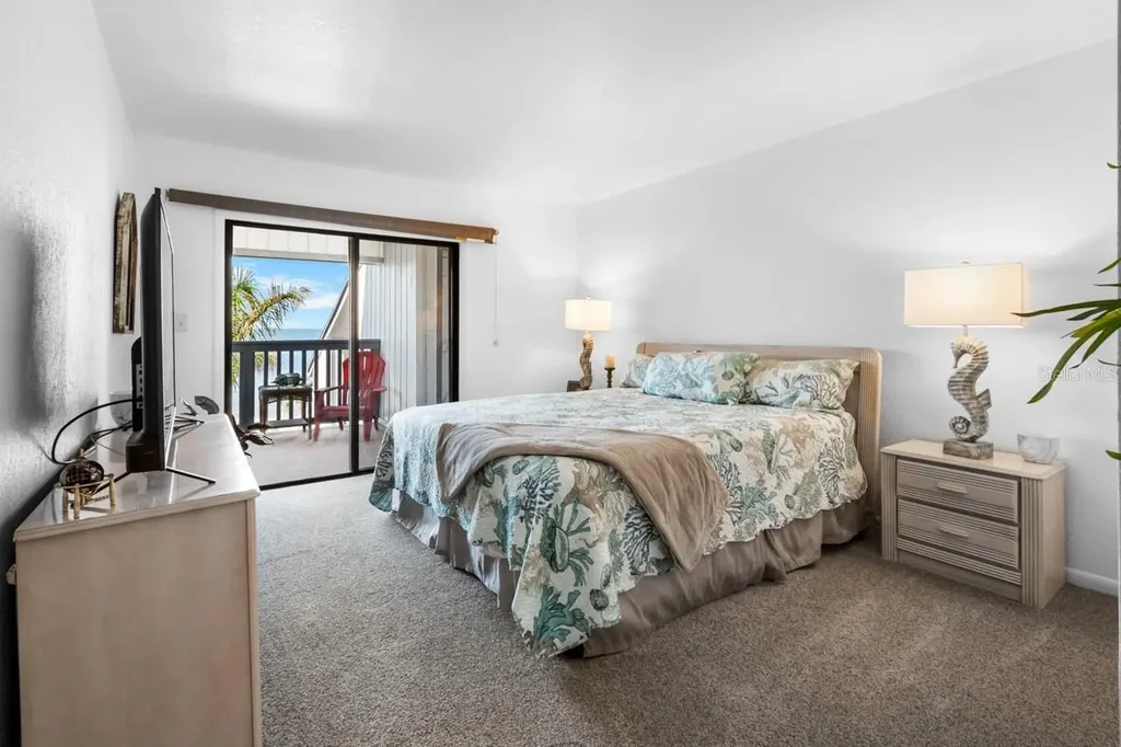 808 Bahia Del Sol Drive Ruskin FL 33570