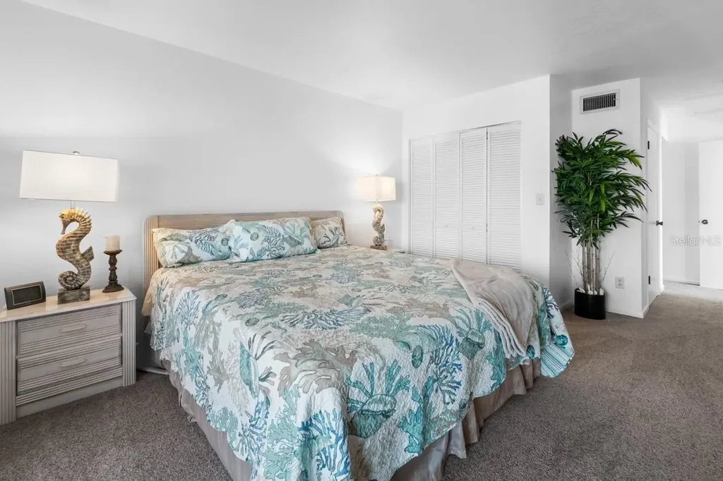 808 Bahia Del Sol Drive Ruskin FL 33570