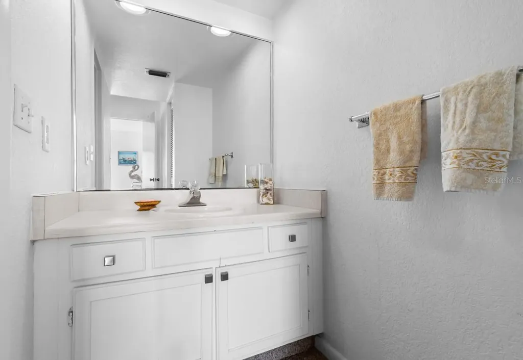 808 Bahia Del Sol Drive Ruskin FL 33570