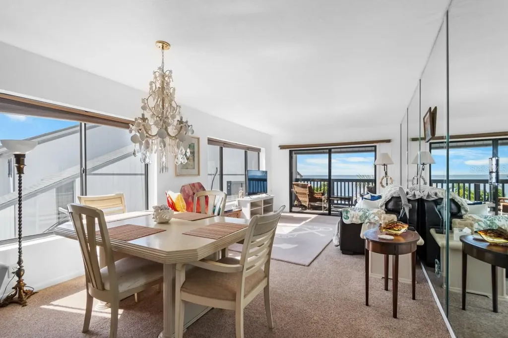 808 Bahia Del Sol Drive Ruskin FL 33570