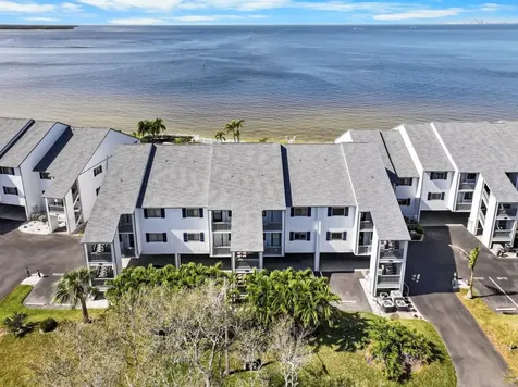 808 Bahia Del Sol Drive Ruskin FL 33570