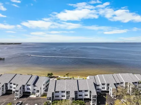808 Bahia Del Sol Drive Ruskin FL 33570