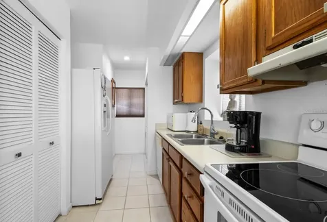 808 Bahia Del Sol Drive Ruskin FL 33570