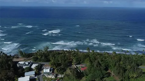 Puerto Nuevo Ward Pr 686 Vega Baja PR 00693