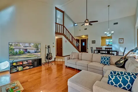 5717 NW 38th Place Gainesville FL 32606