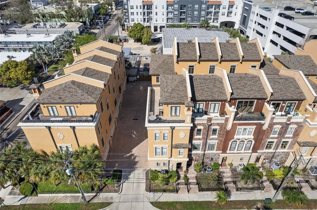 2240 Soho Bay Court Tampa FL 33606